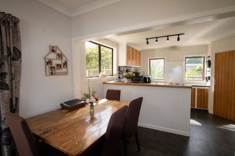 Photo of property in 21 Puriri Valley Road, Puriri, Thames, 3578