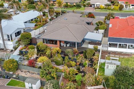 Photo of property in 19 Plateau Heights, Mount Maunganui, 3116