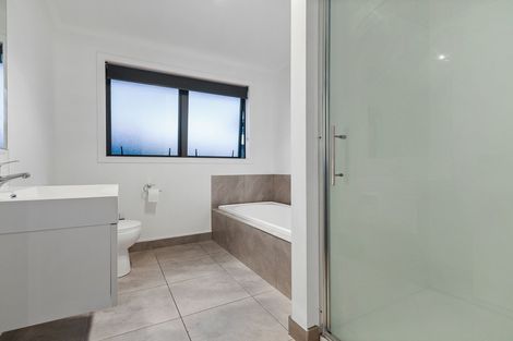 Photo of property in 2/12 Onukutara Place, Huntington, Hamilton, 3281