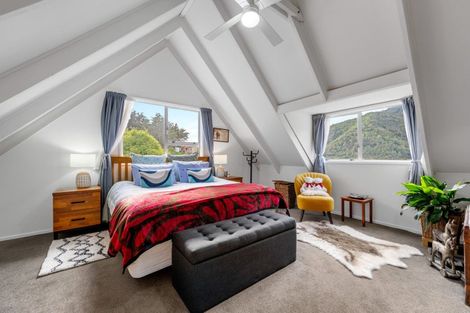 Photo of property in 45 Dorset Street, Picton, 7220