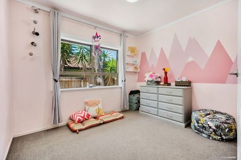 Photo of property in 18 Rollerson Street, Papakura, 2110