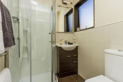 Photo of property in 2c Braemar Road, Castor Bay, Auckland, 0620