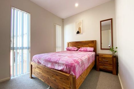 Photo of property in 9 Bezar Place, Flat Bush, Auckland, 2016
