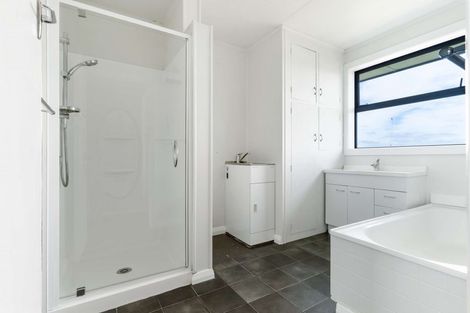 Photo of property in 15 Saint Andrew Place, Balclutha, 9230