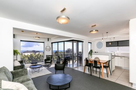 Photo of property in 147a Molesworth Street, New Plymouth, 4312