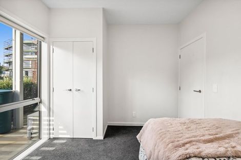 Photo of property in 8 Atkinson Street, Newlands, Wellington, 6037