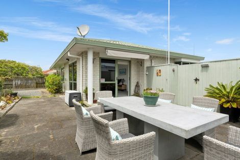 Photo of property in 100a Pacific View Road, Papamoa Beach, Papamoa, 3118