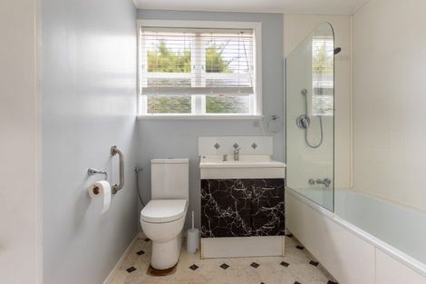 Photo of property in 21 Bevan Street, Woodville, 4920