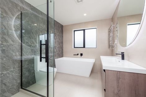 Photo of property in 5 Endurance Rise, Orewa, 0931