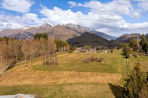 Photo of property in 35 Mountain View Road, Dalefield, Queenstown, 9371