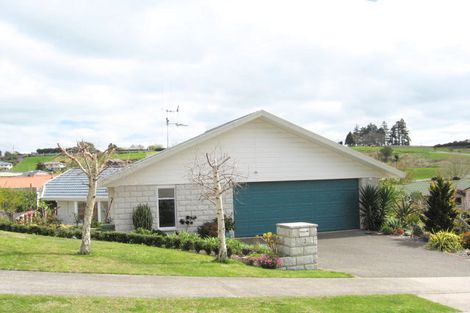 Photo of property in 2 Barnsley Close, Bethlehem, Tauranga, 3110