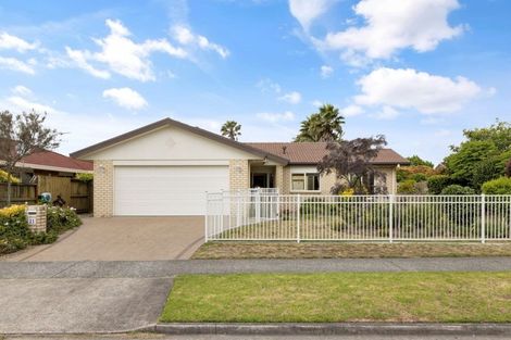 Photo of property in 21 Beachwater Drive, Papamoa Beach, Papamoa, 3118