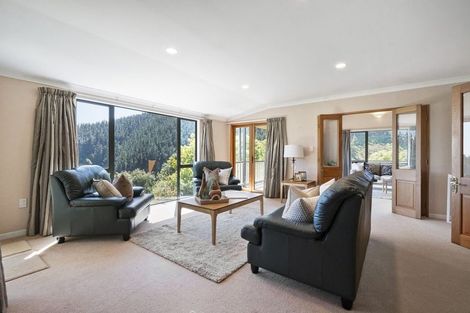 Photo of property in 562 Turitea Road, Turitea, Palmerston North, 4472