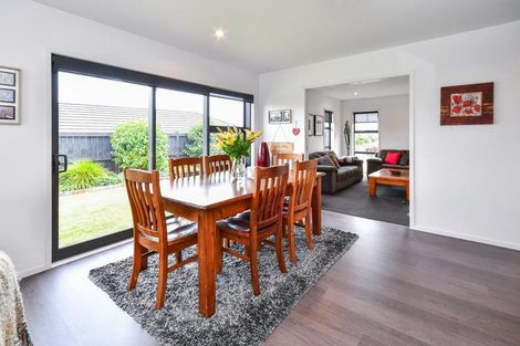 Photo of property in 9 Searle Drive, Patumahoe, Pukekohe, 2679