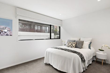 Photo of property in 15 Jean Caldwell Way, Island Bay, Wellington, 6023