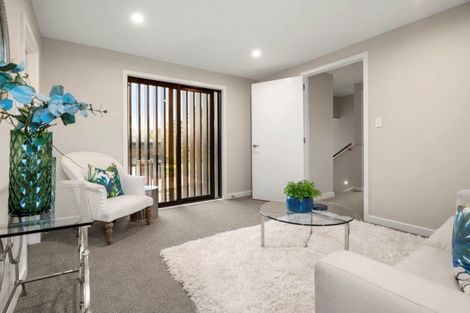 Photo of property in 14 Third Fairway Place, Albany, Auckland, 0632