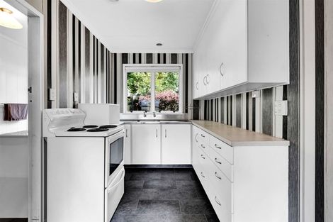 Photo of property in 2a Tawa Street, Inglewood, 4330