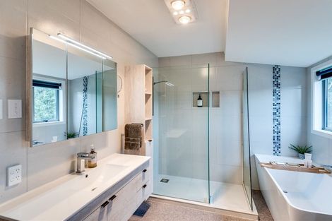 Photo of property in 184 Whirinaki Road, Eskdale, Napier, 4182