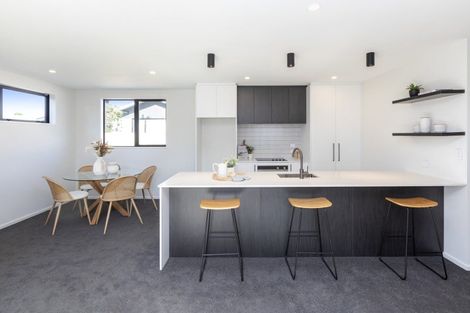 Photo of property in 2/47 Sturrocks Road, Redwood, Christchurch, 8051