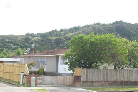 Photo of property in 49 Gemstone Drive, Birchville, Upper Hutt, 5018
