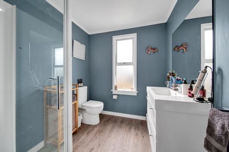 Photo of property in 12 Walsh Road, Westown, New Plymouth, 4310