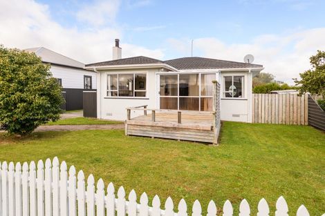 Photo of property in 1 Montagu Street, Feilding, 4702