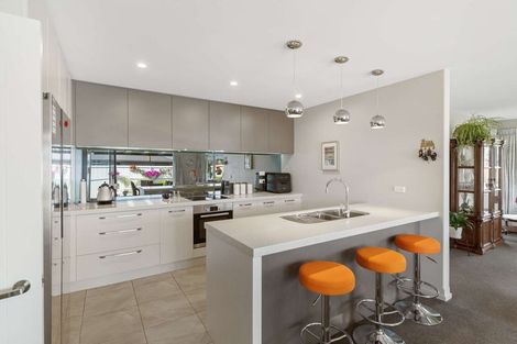 Photo of property in 17 Whincops Road, Halswell, Christchurch, 8025