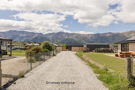 Photo of property in 422a Domain Road, Lake Hawea, 9382