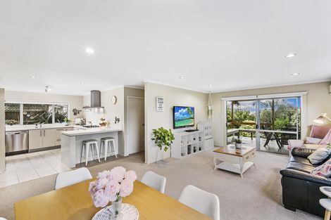 Photo of property in 30 Twomey Drive, Pukekohe, 2120