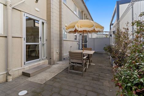 Photo of property in 2/21 The Mall, Mount Maunganui, 3116