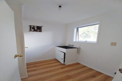 Photo of property in 1/14 Vonnell Place, Birkdale, Auckland, 0626