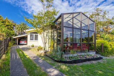 Photo of property in 14 Callender Terrace, Paraparaumu Beach, Paraparaumu, 5032