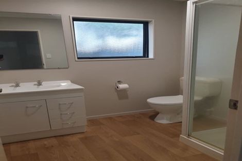 Photo of property in 51 Chatsworth Crescent, Pakuranga Heights, Auckland, 2010