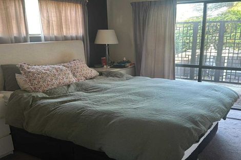 Photo of property in 2/35 Manuka Road, Bayview, Auckland, 0629