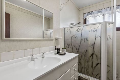 Photo of property in 16 Pah Street, Matua, Tauranga, 3110