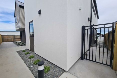 Photo of property in 8/6 Skibbereen Drive, Halswell, Christchurch, 8025