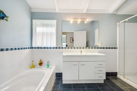 Photo of property in 4 Saratoga Avenue, Herne Bay, Auckland, 1011