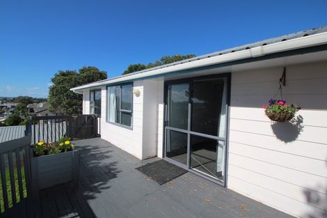 Photo of property in 140e Hepburn Road, Glendene, Auckland, 0602