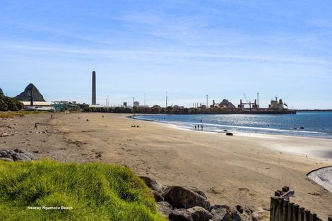 Photo of property in 22 Bayly Road, Moturoa, New Plymouth, 4310