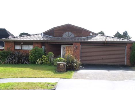 Photo of property in 11 Mirabell Place, Golflands, Auckland, 2013