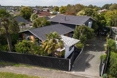 Photo of property in 6 Chilton Drive, Mairehau, Christchurch, 8052