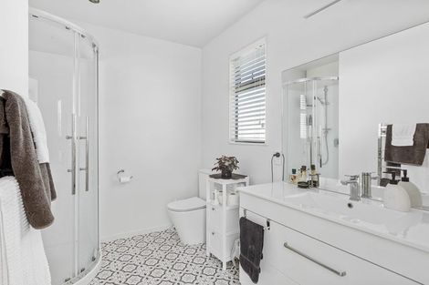 Photo of property in 31 Merehai Place, Snells Beach, 0920