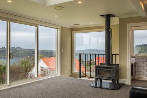 Photo of property in 64 Ellesmere Street, Ravensbourne, Dunedin, 9022