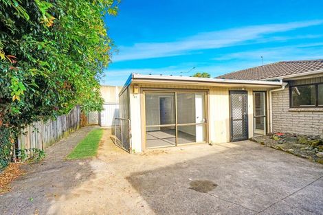 Photo of property in 2/21 Gloaming Place, Conifer Grove, Takanini, 2112