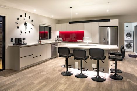 Photo of property in 302 Graham Street, Whangamata, 3620