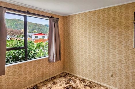 Photo of property in 343 Wellington Road, Wainuiomata, Lower Hutt, 5014