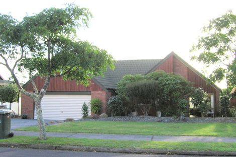 Photo of property in 12 Majesty Place, Half Moon Bay, Auckland, 2012