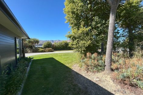 Photo of property in 28 Sam John Place, Lake Hawea, 9382
