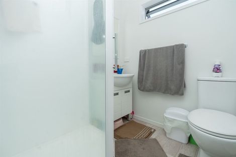 Photo of property in 2/30 Hunter Street, Hamilton Lake, Hamilton, 3204