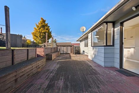 Photo of property in 3 Crystal Place, Pukehangi, Rotorua, 3015